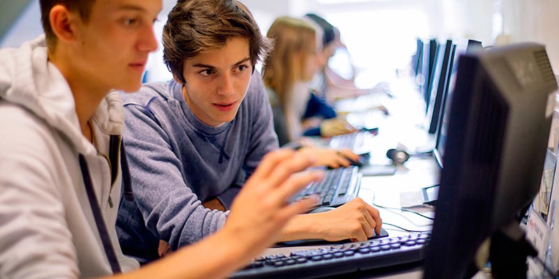 Programa de inglés para jóvenes en Bournemouth