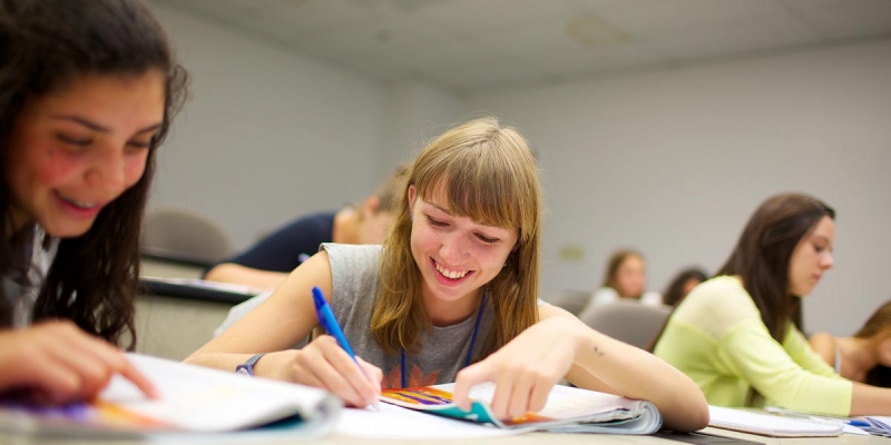 Cursos-de-inglés-para-jóvenes-en-Los-Ángeles-3-800x400