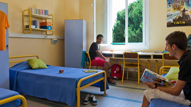 Cursos de francés para jóvenes en Francia Antibes