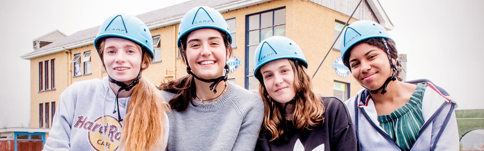 Cursos de idiomas para jóvenes en el extranjero y campamentos de inglés